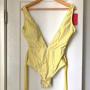 Yellow stripe one piece Vneck swimsuit PatPat NWT